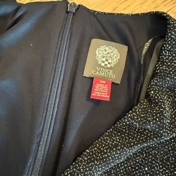 New $188 Vince Camuto  Women's Long Long Sleeve V-Neck Ball Gown Dress size 14W - Picture 6 of 7